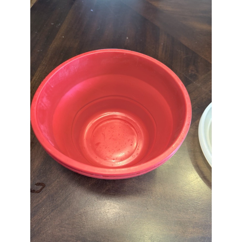 Pampered Chef Red Silicone Microwave Popcorn Popper Collapsible Vented Lid - Picture 3 of 4